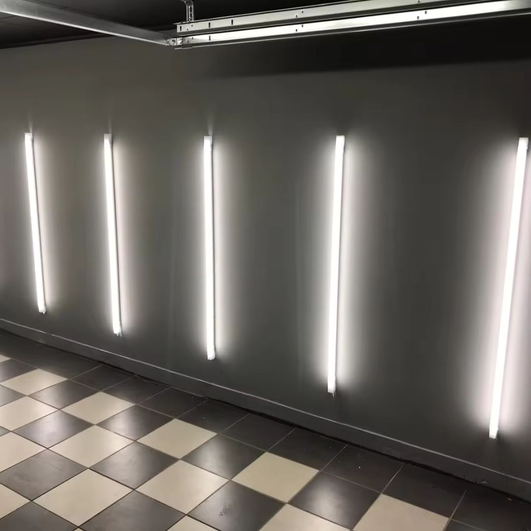 LED Bar - Garagelys til væg (120cm)