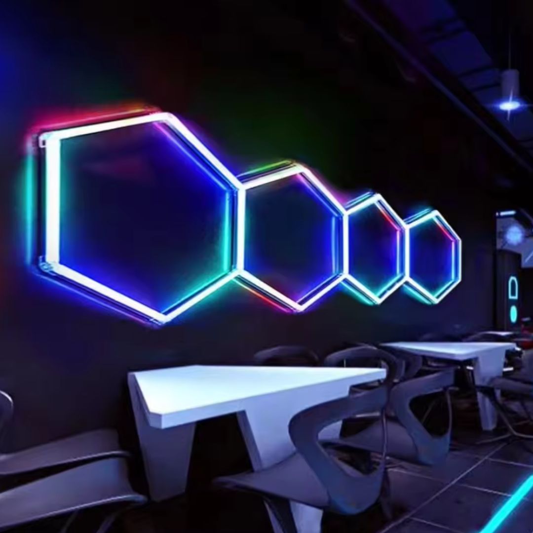 Premium RGB Hexagon-lampe, 5 Grid System, 160 x 230 cm med fjernbetjening